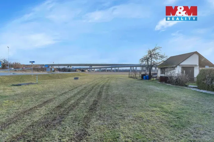 Prodej komerčního pozemku, Opatovice nad Labem, 8413 m2