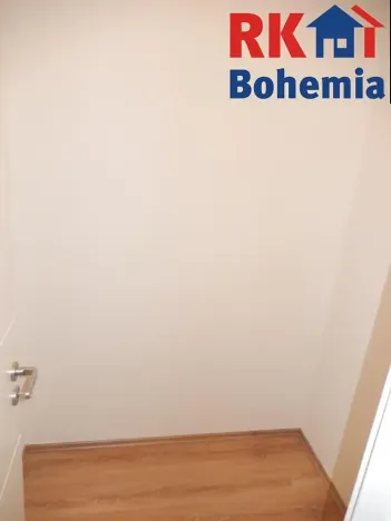 Pronájem bytu 2+1, Praha - Vršovice, Tádžická, 58 m2