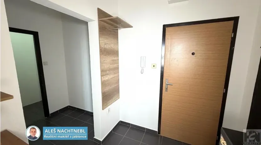 Pronájem bytu 1+1, Jablonec nad Nisou, Vysoká, 42 m2