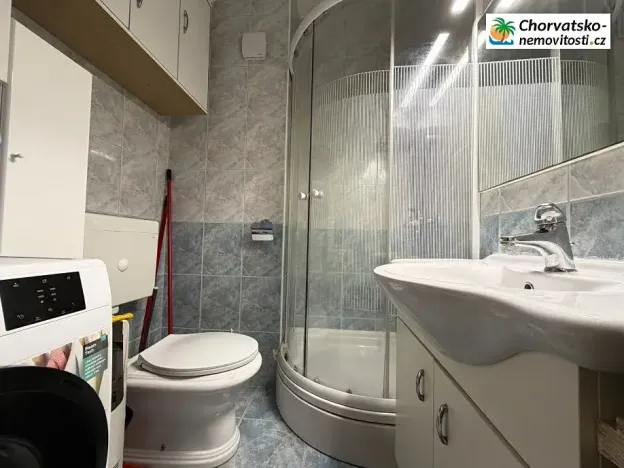 Prodej bytu 6+kk a větší, Novalja, Chorvatsko, 40 m2