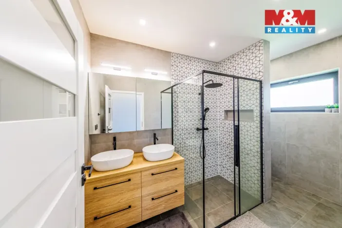 Prodej rodinného domu, Rumburk - Rumburk 3-Dolní Křečany, Ke koupališti, 135 m2