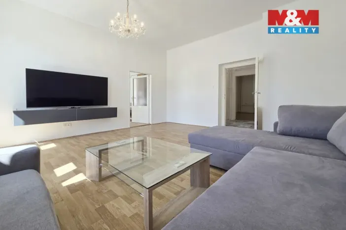 Pronájem bytu 3+1, Karlovy Vary, I. P. Pavlova, 80 m2