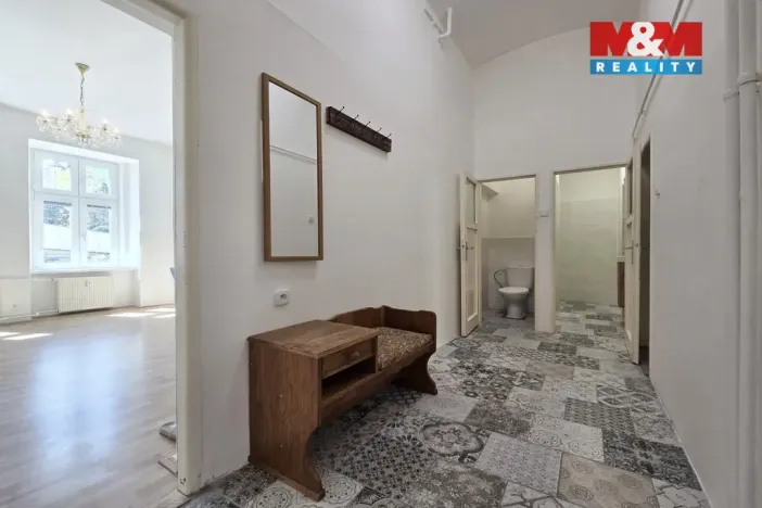 Pronájem bytu 3+1, Karlovy Vary, I. P. Pavlova, 80 m2