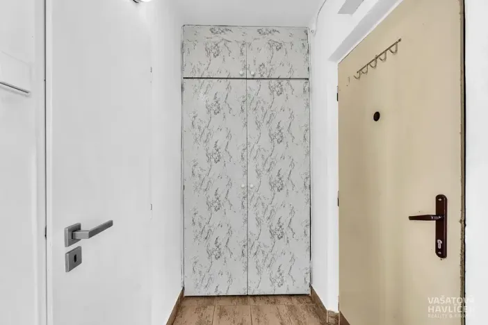 Pronájem bytu 1+kk, Dvůr Králové nad Labem, Macharova, 27 m2