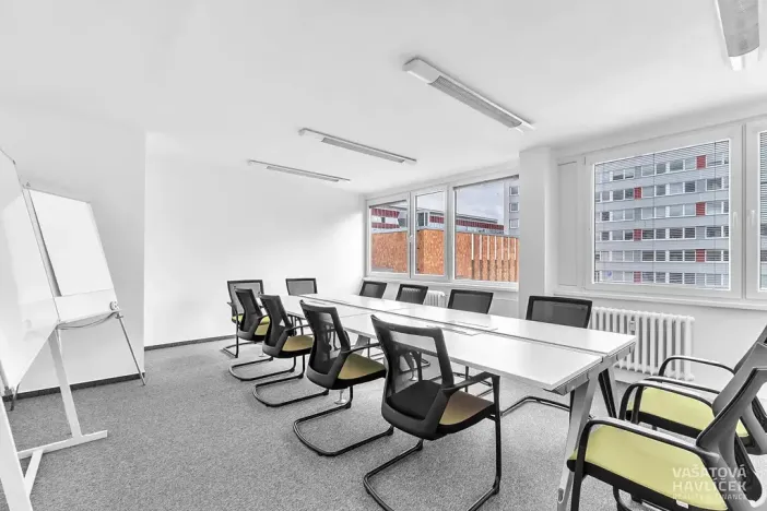 Pronájem kanceláře, Hradec Králové, Akademika Heyrovského, 30 m2