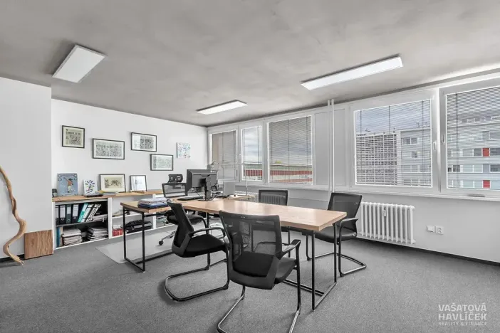 Pronájem kanceláře, Hradec Králové, Akademika Heyrovského, 30 m2