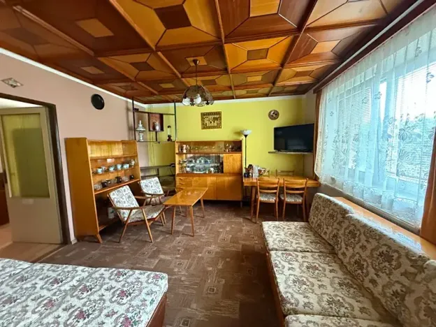 Prodej rodinného domu, Jesenec, 110 m2