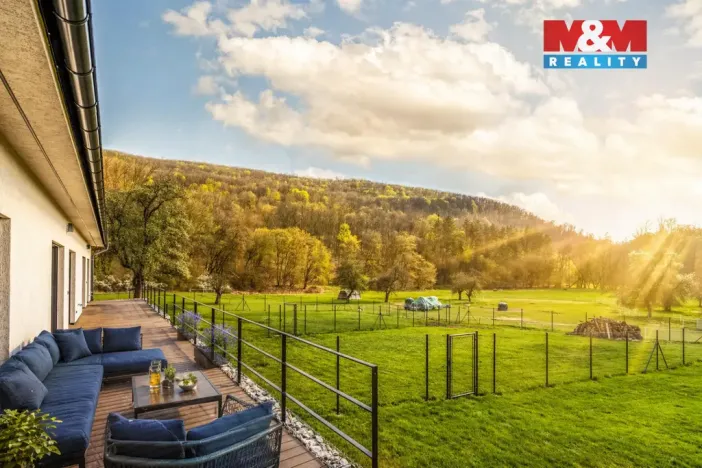 Prodej rodinného domu, Beroun, V Lukách, 144 m2