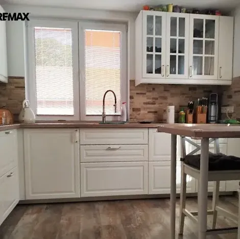 Prodej rodinného domu, Zápy, 216 m2