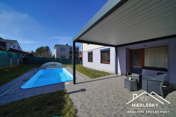 Prodej rodinného domu, Zásmuky, Sladkovského, 186 m2