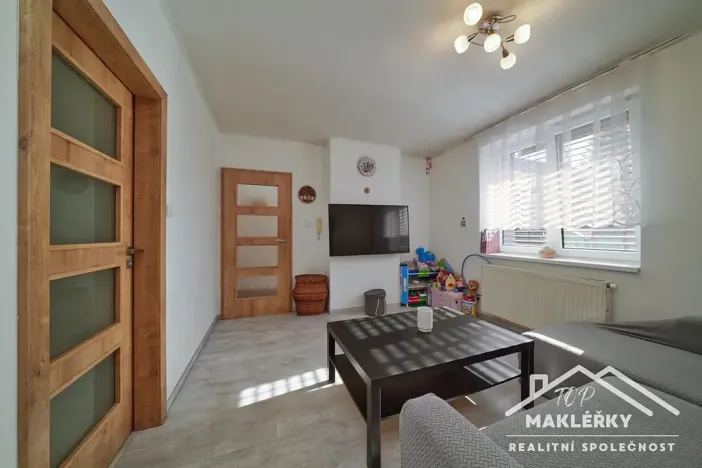 Prodej rodinného domu, Zásmuky, Sladkovského, 186 m2