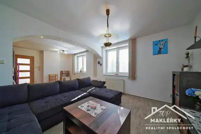 Prodej rodinného domu, Zásmuky, Sladkovského, 186 m2