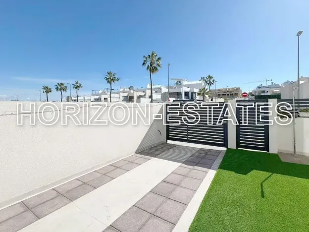 Prodej rodinného domu, Alicante, Španělsko, 124 m2