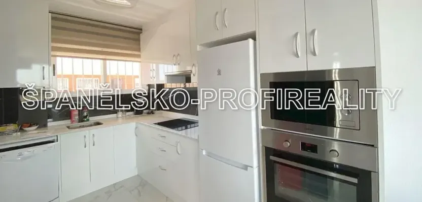 Prodej bytu 3+kk, Torrevieja, Španělsko, 80 m2
