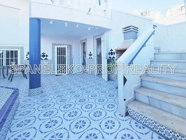 Prodej bytu 4+kk, Torrevieja, Španělsko, 65 m2