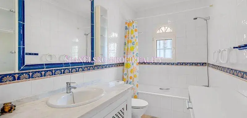 Prodej vily, Alicante, Španělsko, 87 m2