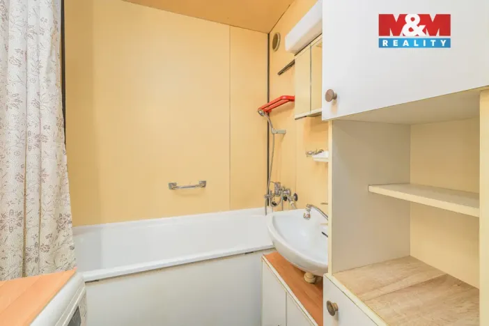 Prodej bytu 4+1, Čáslav - Čáslav-Nové Město, R. Těsnohlídka, 78 m2