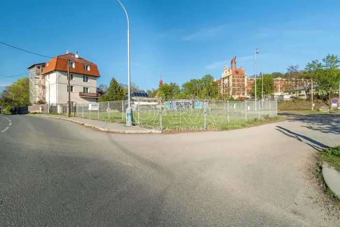 Pronájem komerčního pozemku, Praha - Braník, Pikovická, 542 m2