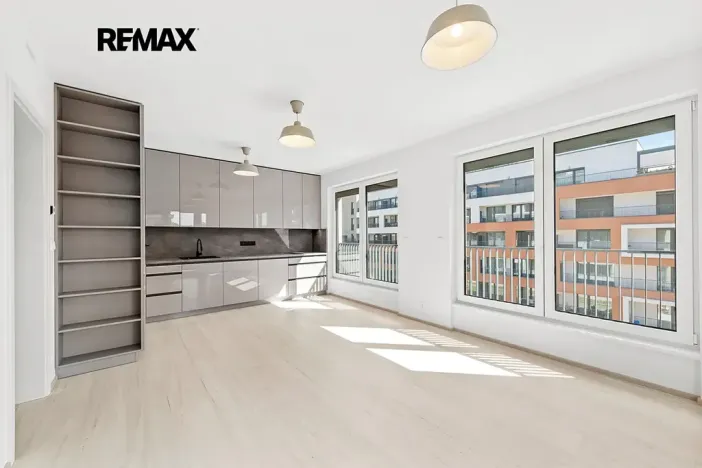 Pronájem bytu 3+kk, Praha - Hloubětín, Poděbradská, 77 m2