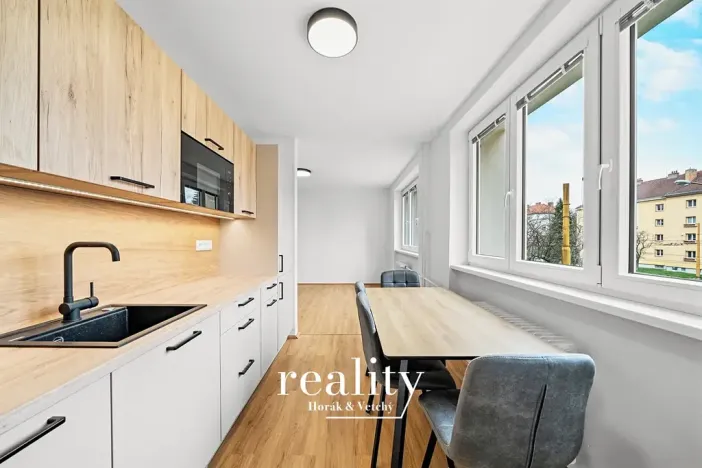 Pronájem bytu 2+1, Jihlava, Vrchlického, 53 m2