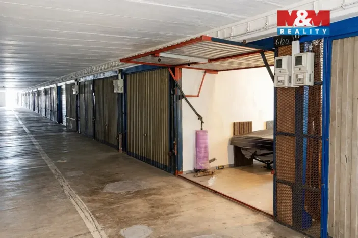 Prodej garážového stání, Zlín, Strážná, 15 m2