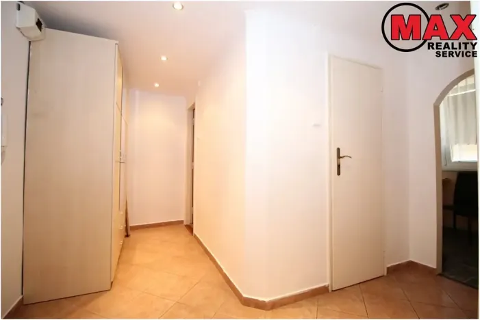 Pronájem bytu 1+1, Praha - Vršovice, K louži, 35 m2