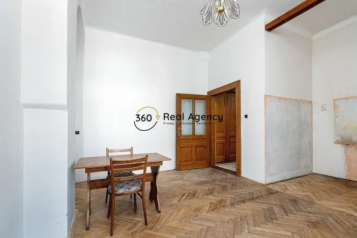 Prodej bytu 2+1, Praha - Smíchov, Štefánikova, 93 m2