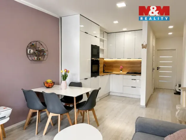 Prodej bytu 3+kk, Karviná - Nové Město, Jurkovičova, 54 m2