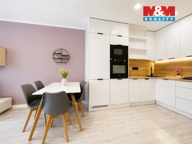 Prodej bytu 3+kk, Karviná - Nové Město, Jurkovičova, 54 m2