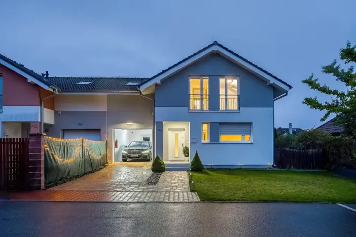 Prodej vily, Bašť, Kostelecká, 145 m2