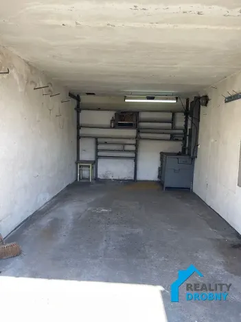 Pronájem garáže, Děčín, Teplická, 21 m2