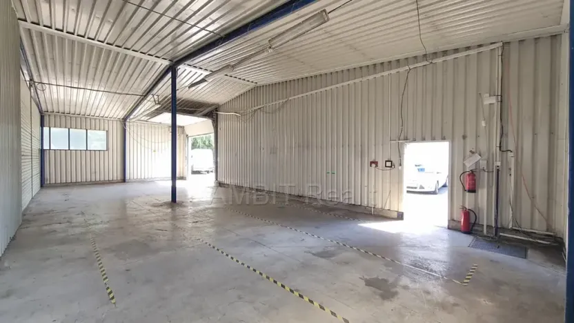 Pronájem výrobních prostor, Praha, Poděbradská, 250 m2