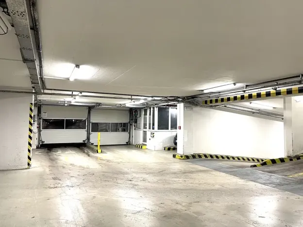 Pronájem garáže, Praha - Stodůlky, Petržílkova, 17 m2