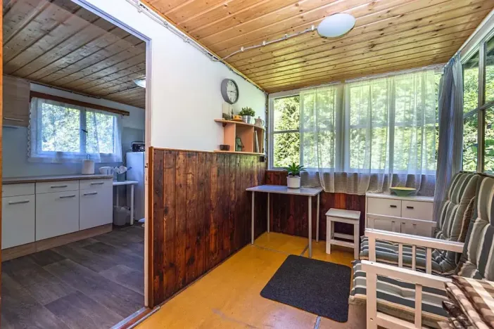 Prodej chaty, Černolice, V Dolečku, 28 m2