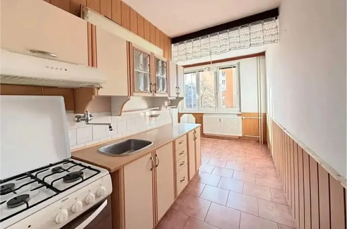 Prodej bytu 2+1, Chomutov, Zadní Vinohrady, 57 m2