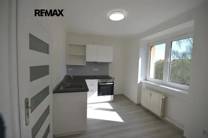 Pronájem bytu 1+1, Kladno, Sevastopolská, 28 m2