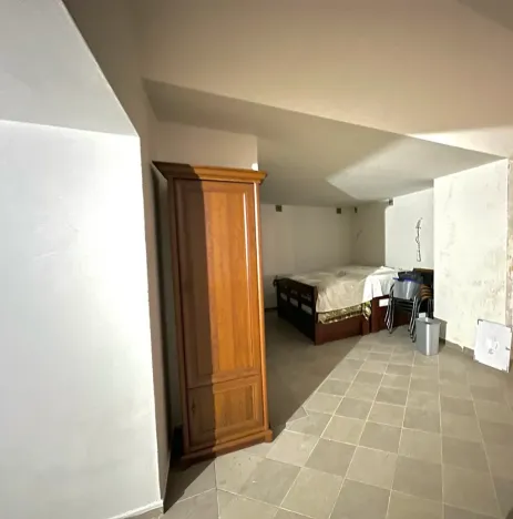 Prodej obchodního prostoru, Karlovy Vary, Zámecký vrch, 111 m2