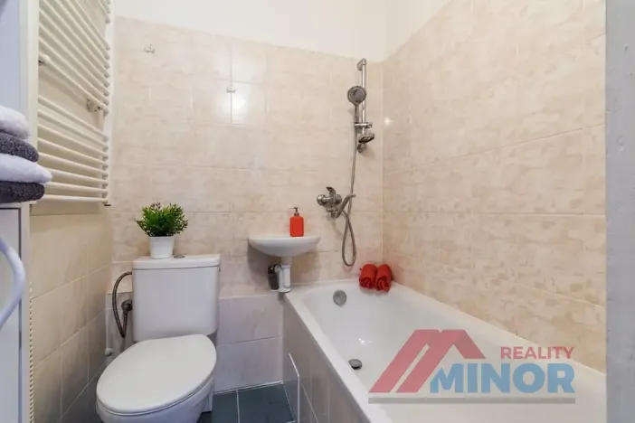 Pronájem bytu 1+1, Slaný, Rabasova, 28 m2