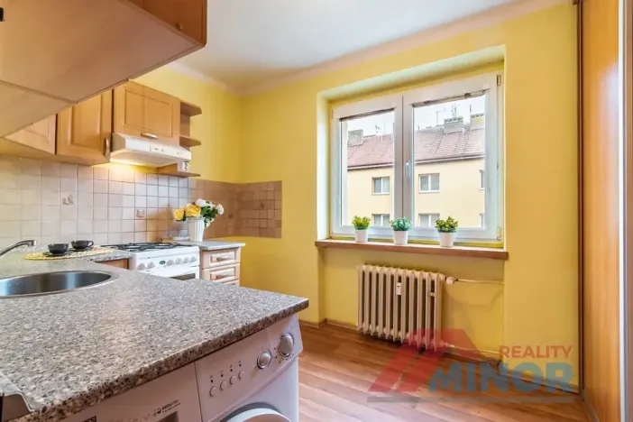 Pronájem bytu 1+1, Slaný, Rabasova, 28 m2