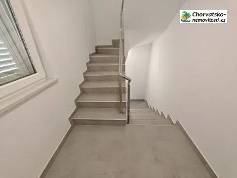 Prodej bytu 3+kk, Novi Vinodolski, Chorvatsko, 65 m2