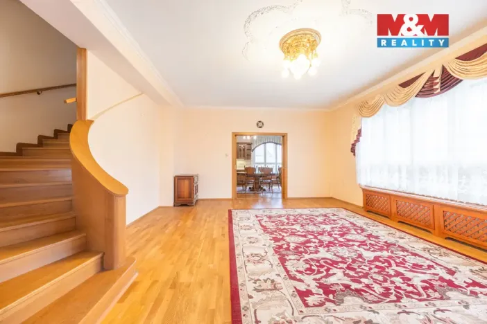 Prodej rodinného domu, Uherské Hradiště, U Stadionu, 300 m2