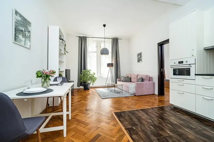 Pronájem bytu 2+kk, Praha - Nové Město, Navrátilova, 48 m2