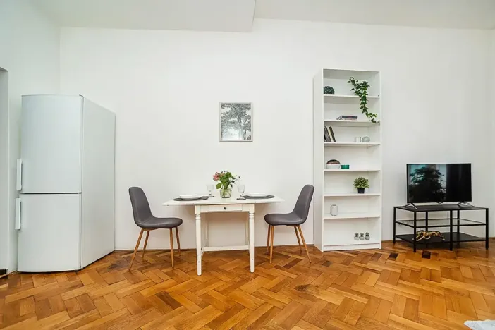 Pronájem bytu 2+kk, Praha - Nové Město, Navrátilova, 48 m2