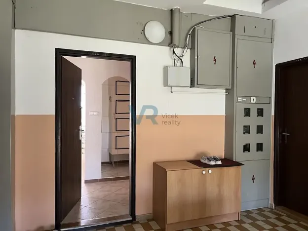 Prodej bytu 2+1, Trhové Sviny, Sídliště, 58 m2