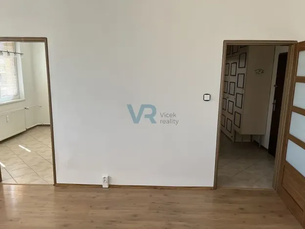 Prodej bytu 2+1, Trhové Sviny, Sídliště, 58 m2