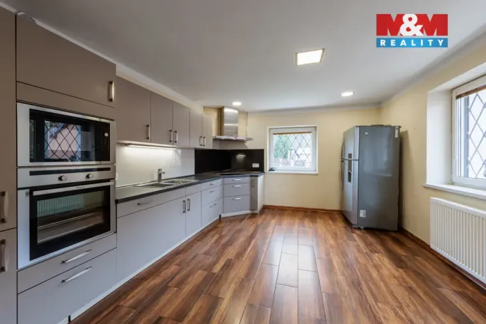 Prodej rodinného domu, Lomnice, Kraslická, 166 m2