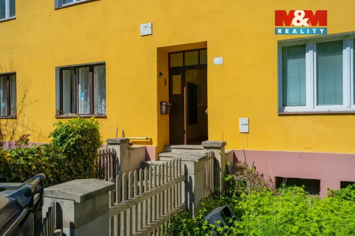 Prodej bytu 2+1, Velké Březno, Děčínská, 43 m2