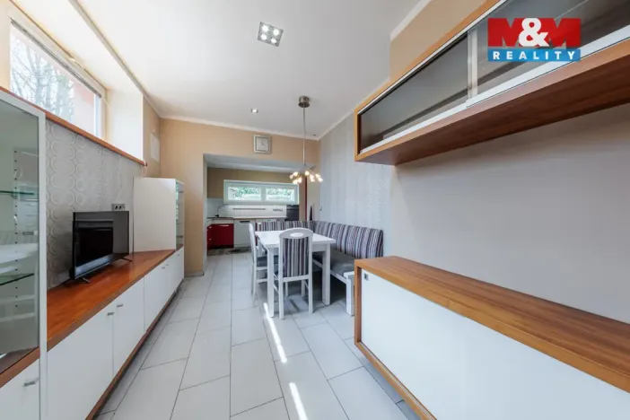 Prodej rodinného domu, Karlovy Vary - Dvory, Chebská, 228 m2