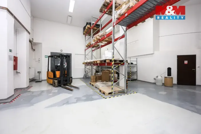 Pronájem skladu, Hlubočky, Fučíkova, 900 m2
