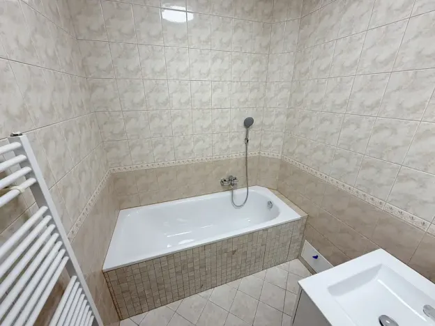 Pronájem bytu 1+1, Praha, Vinohradská, 52 m2